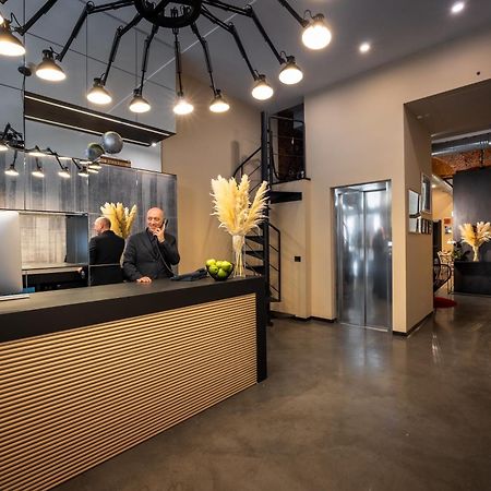 Globus Urban Hotel Флоренция Екстериор снимка