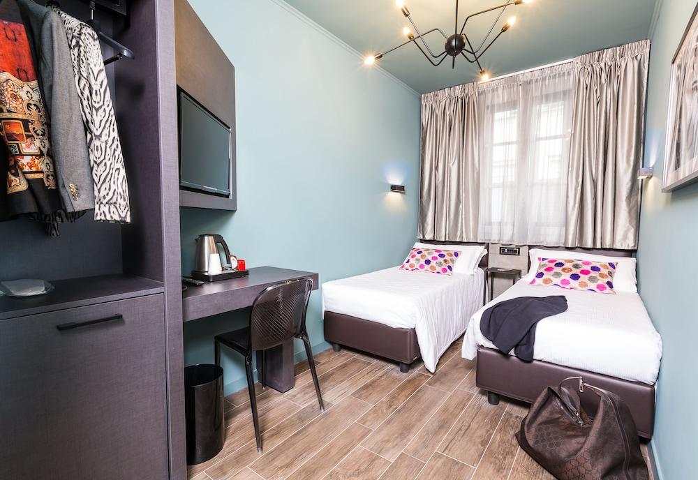 Globus Urban Hotel Флоренция Екстериор снимка