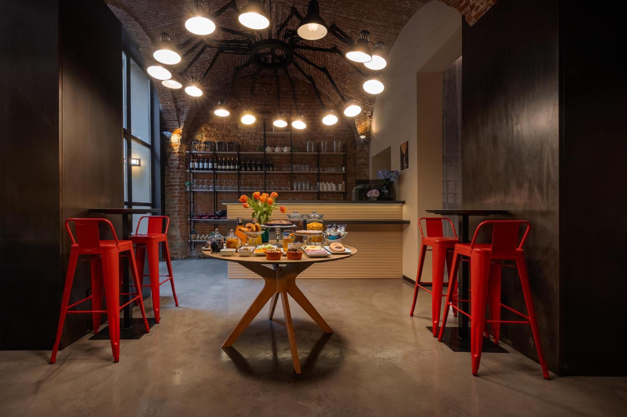 Globus Urban Hotel Флоренция Екстериор снимка