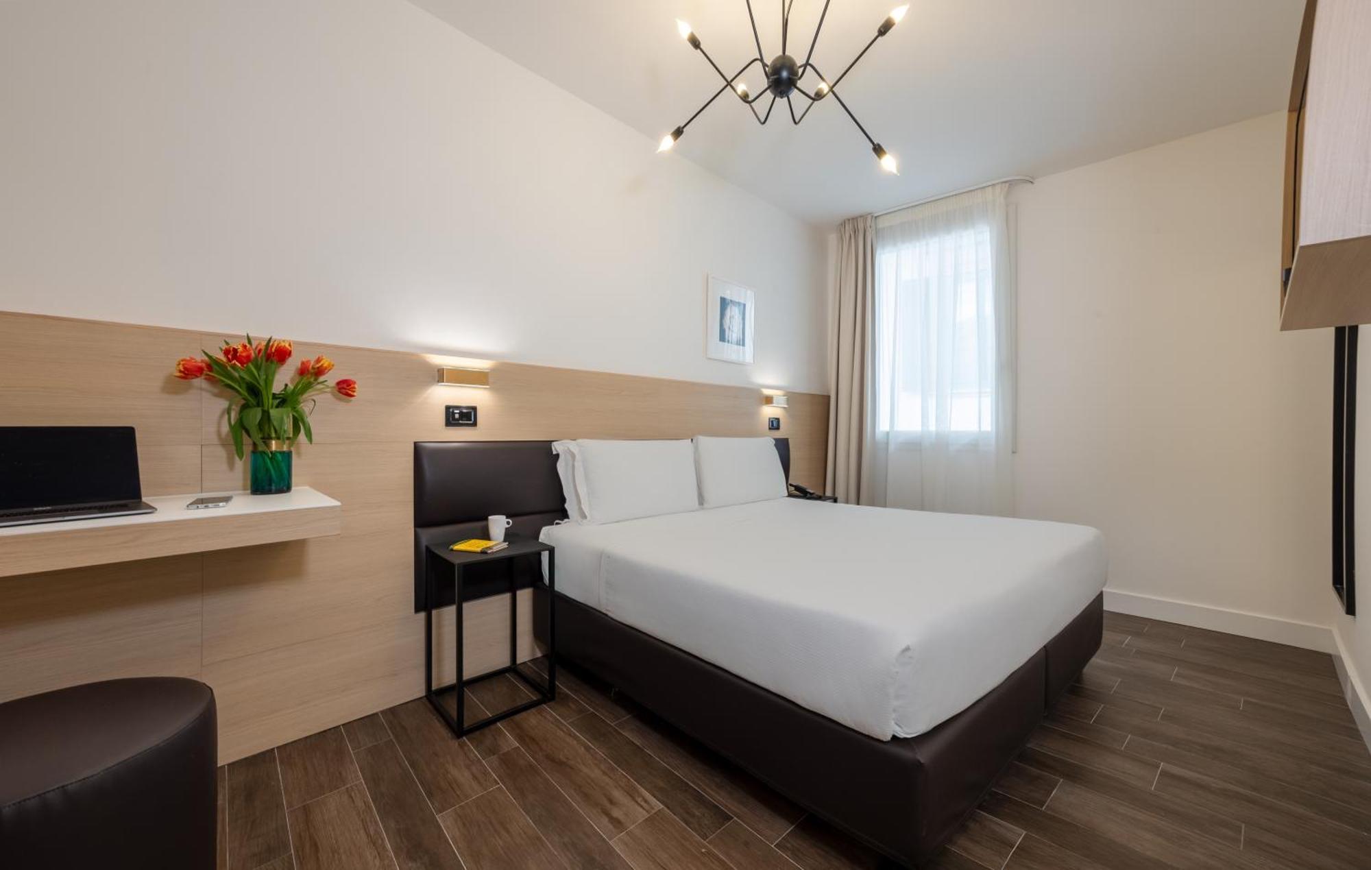Globus Urban Hotel Флоренция Екстериор снимка