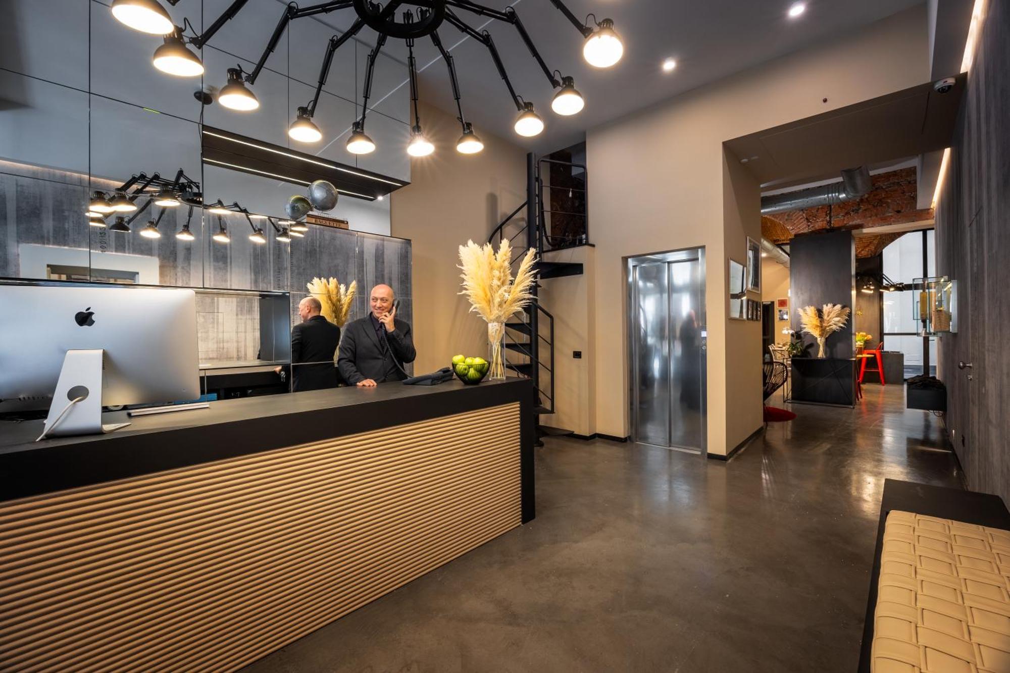Globus Urban Hotel Флоренция Екстериор снимка