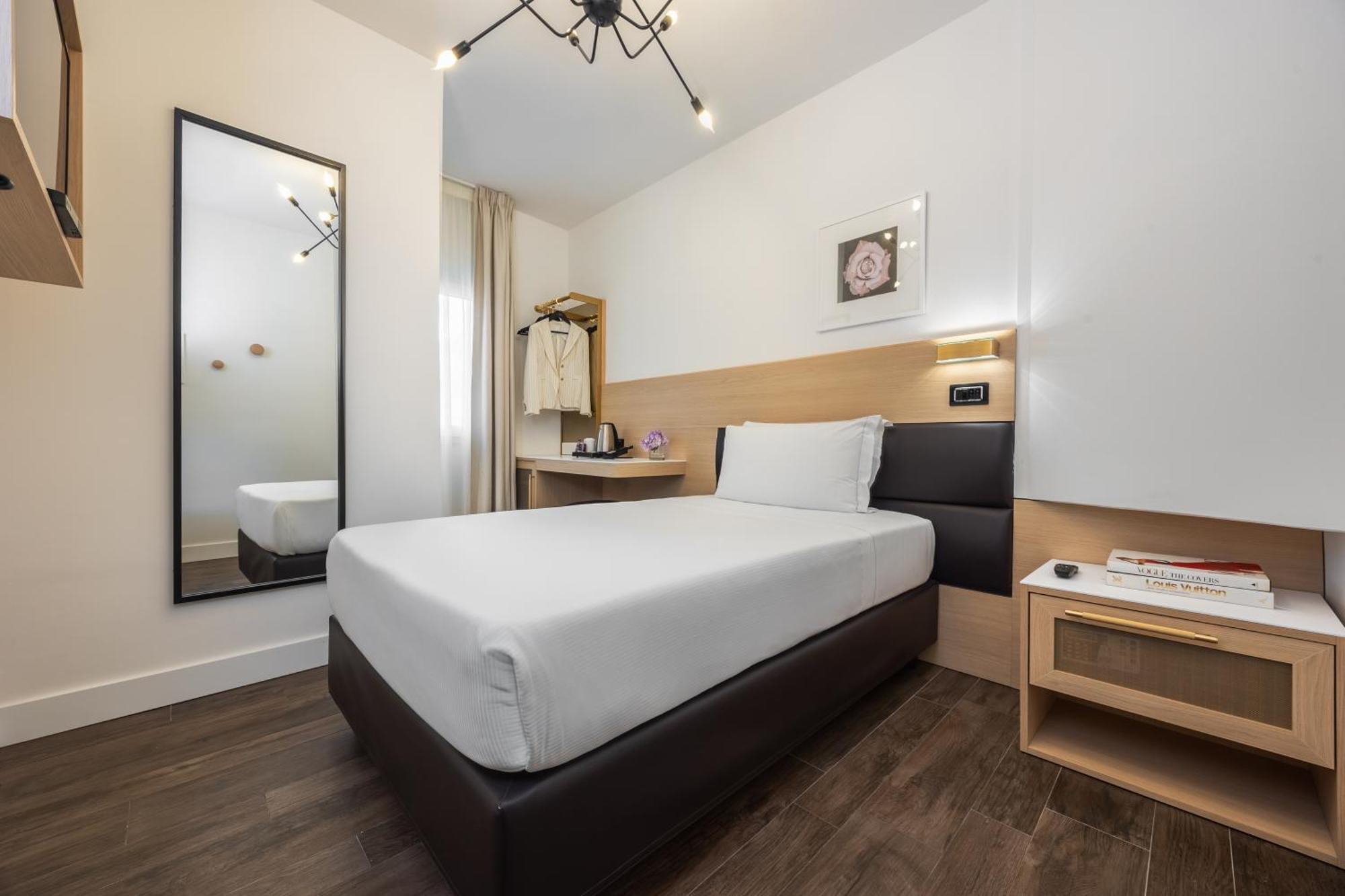 Globus Urban Hotel Флоренция Екстериор снимка