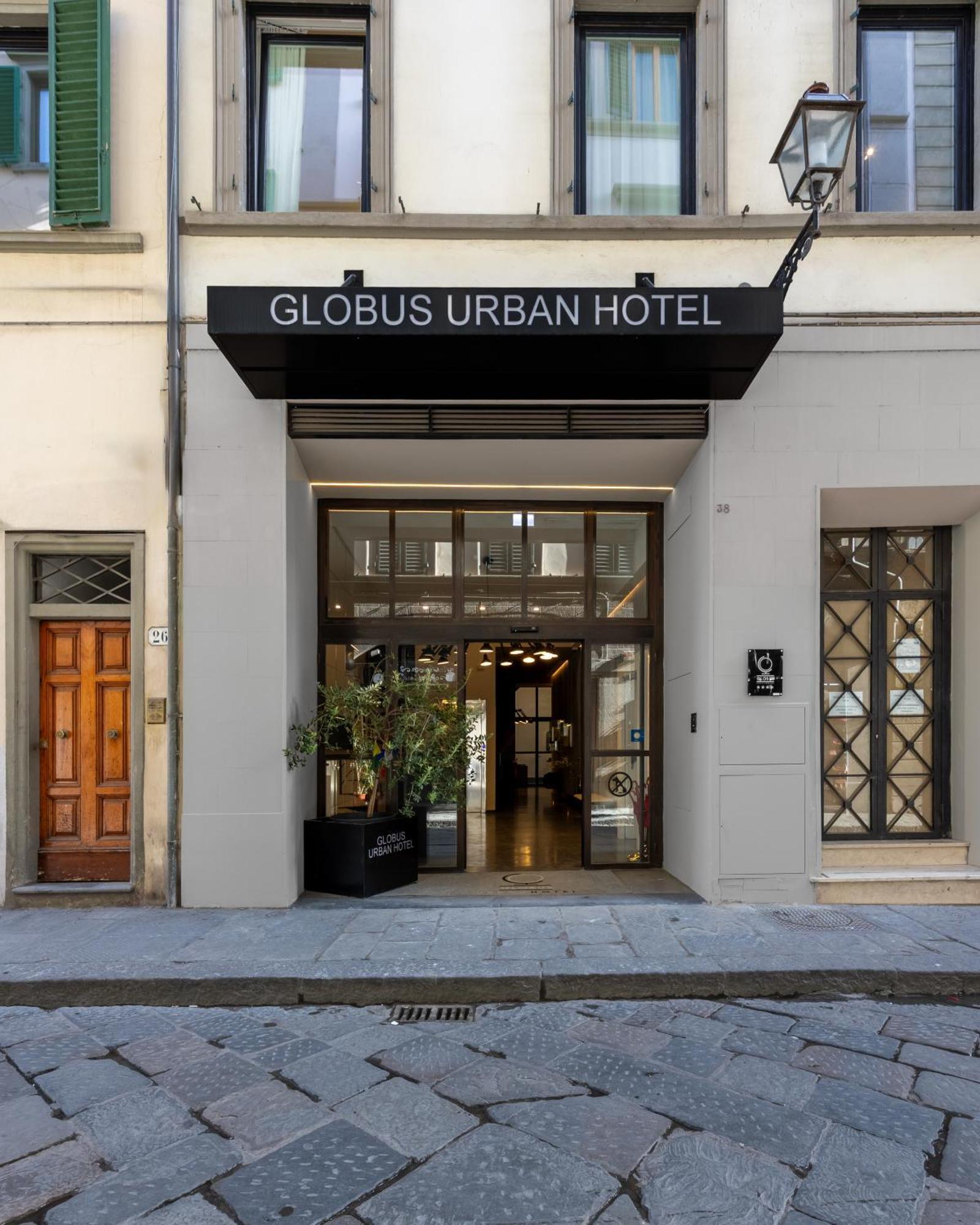 Globus Urban Hotel Флоренция Екстериор снимка